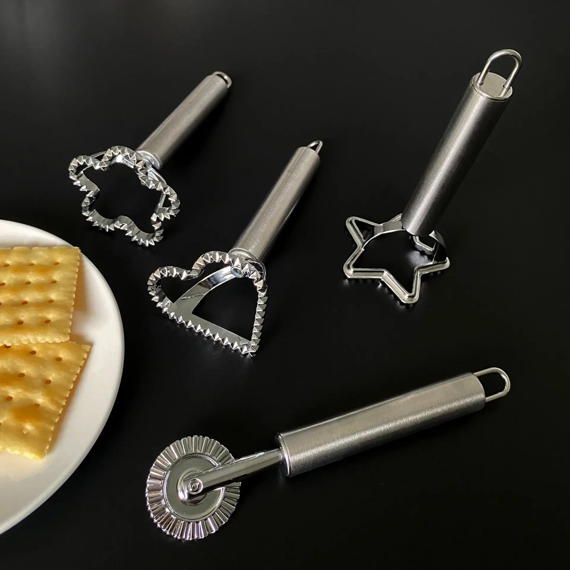 Baking Kitchen At Home - Stampo per Ravioli Rotondi yesSquare, Tagliapasta