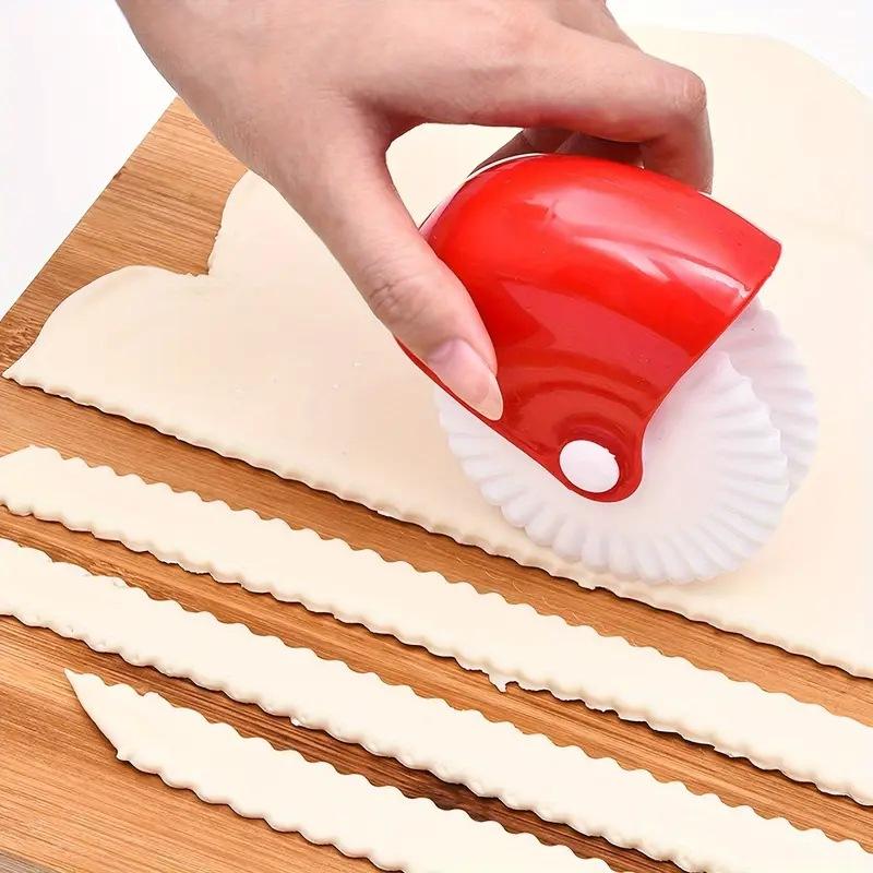 Tagliapasta a Rullo in Plastic - Kitchen Baking Decor recensione e prezzo